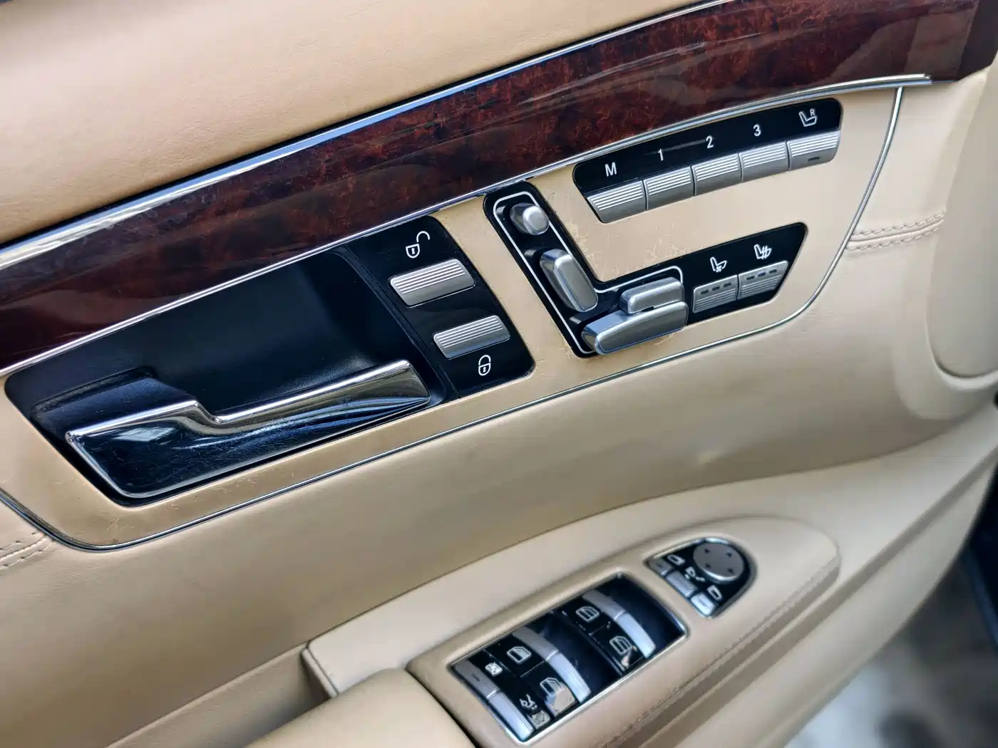 Mercedes-Benz S-Class 2011 S 500 L CGI 4MATIC фото 23
