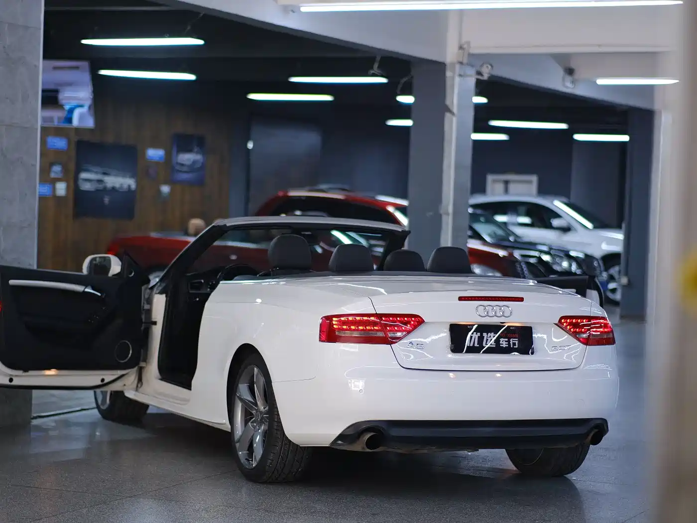 Audi A5 (Import) 2010 2.0TFSI Cabriolet фото 9