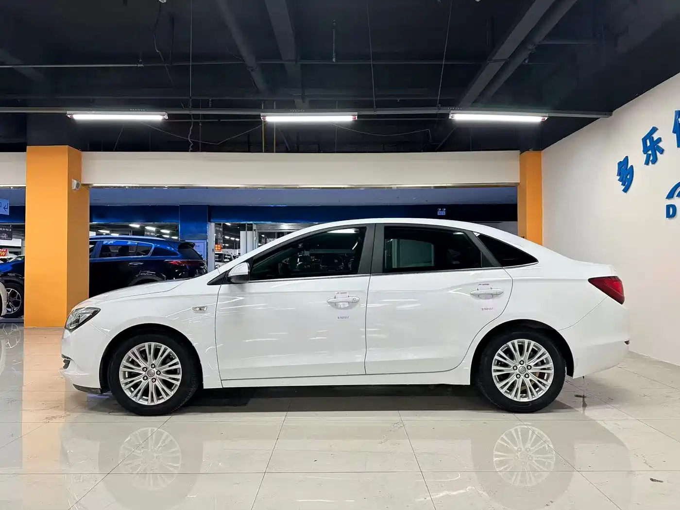 Buick Excelle 2017 15N Automatic Elite фото 9