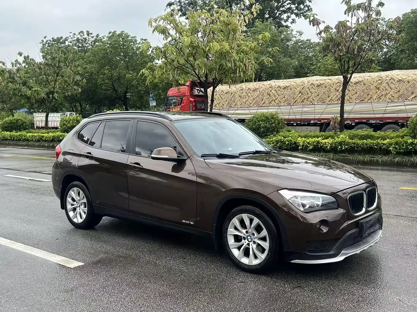 BMW X1 2014 sDrive18i Fashion Edition фото 3