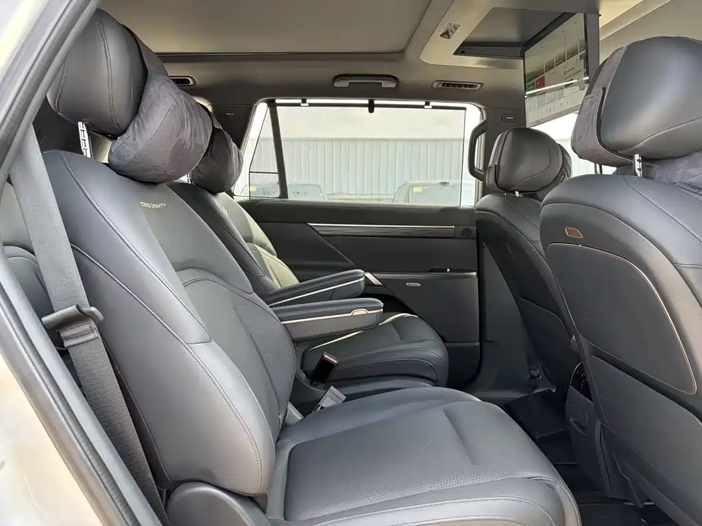 Dongfeng Yipai eπ008 2024 2024 210Max Range Extender 6-Seater