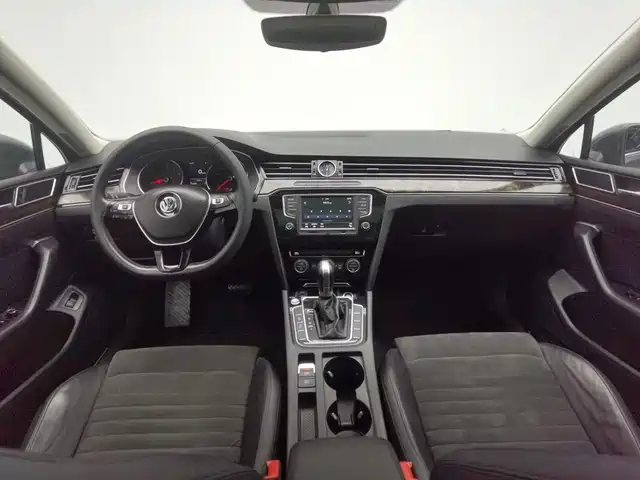 Volkswagen Magotan 2017 380TSI DSG Luxury — фото 5