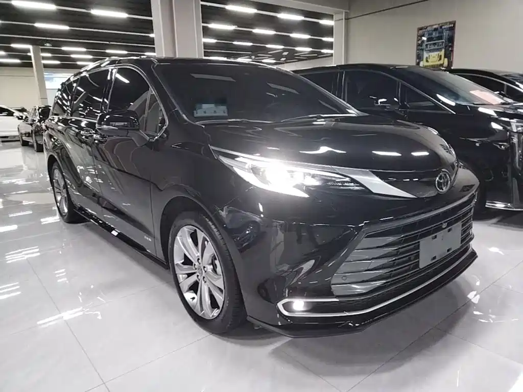 Toyota Sienna 2025 2024 2.5L Hybrid Supreme Edition