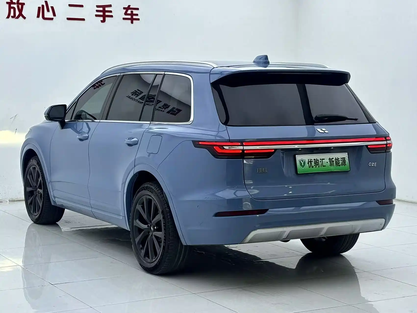 Фото 6 - Li Auto Li ONE