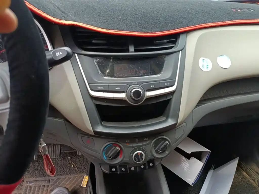 Chevrolet Sail 2016 Sail 3 1.3L Manual Comfort Sunroof Edition фото 13