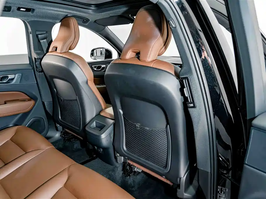 Photo 19 - Volvo XC60