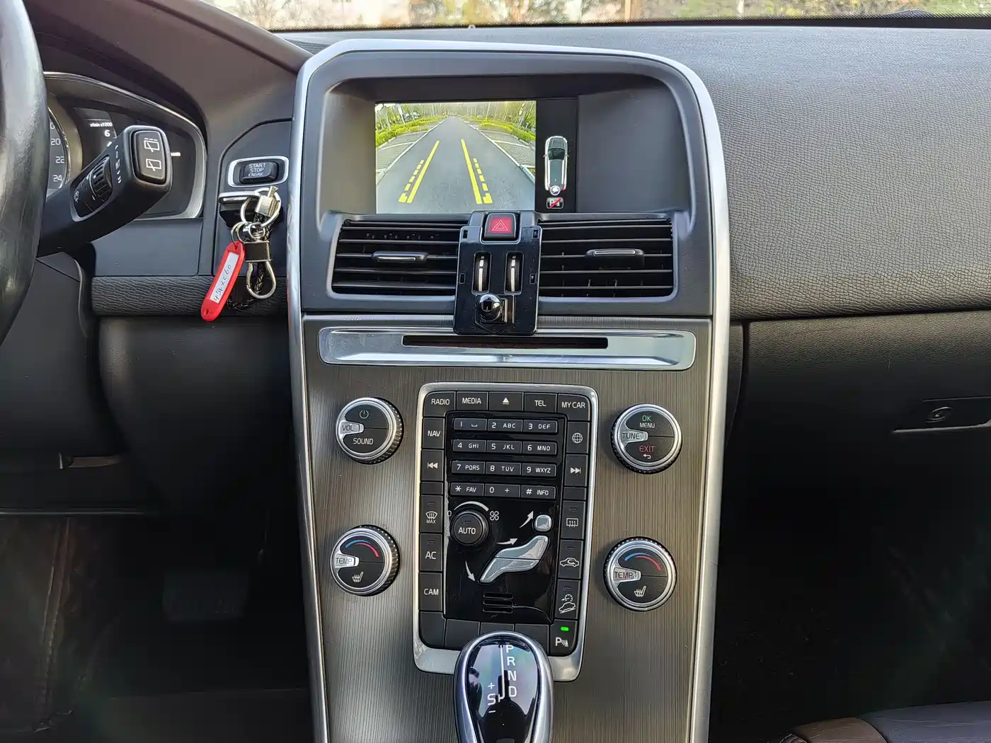 Volvo XC60 (Import) 2014 2015 T6 Momentum