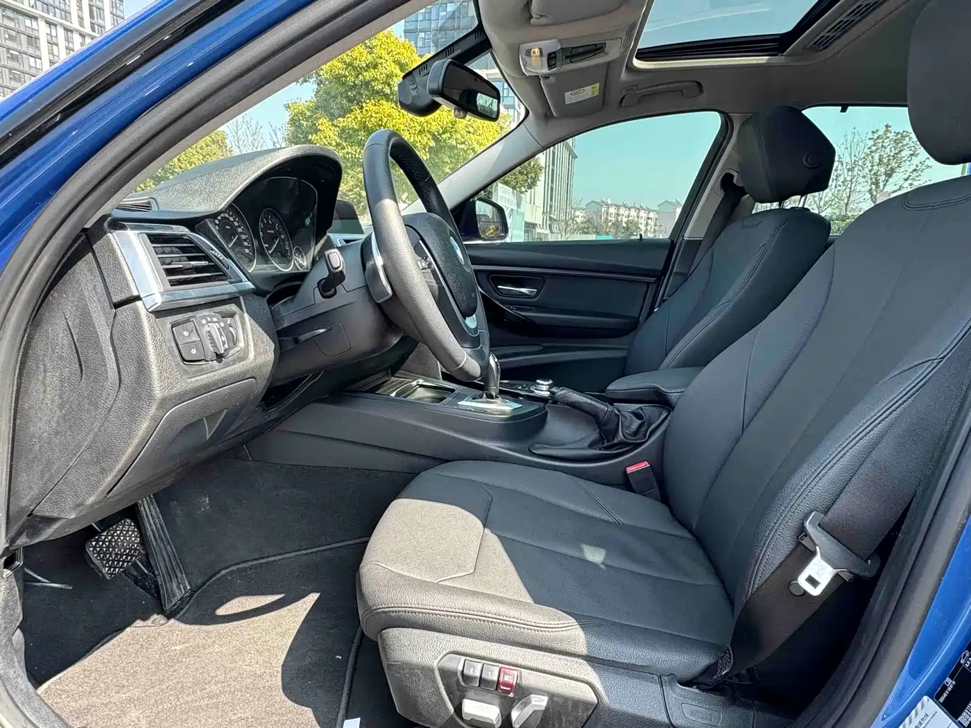 BMW 3 Series 2017 320Li M Sport фото 7