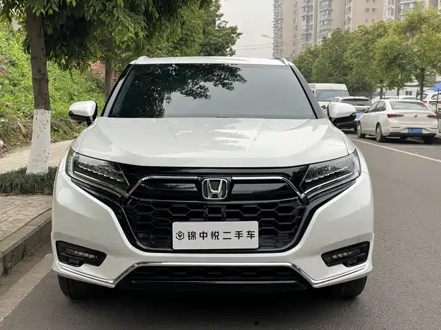 HONDA UR V