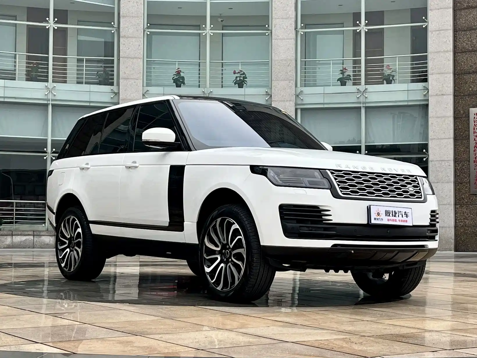 Фото 3 - Land Rover Range Rover
