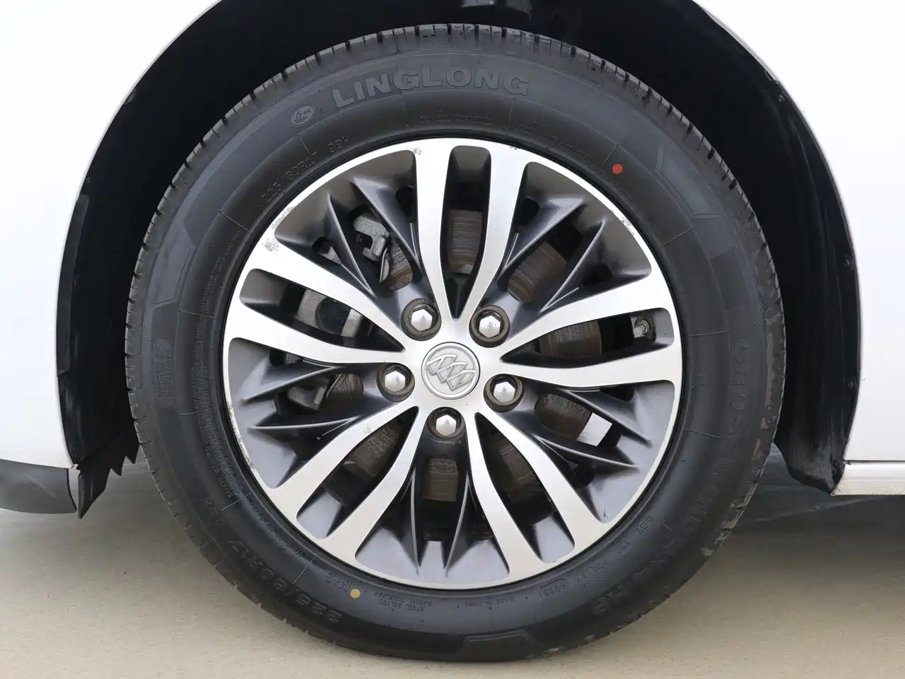 Buick GL8 2018 ES 28T Luxury Type China VI фото 15