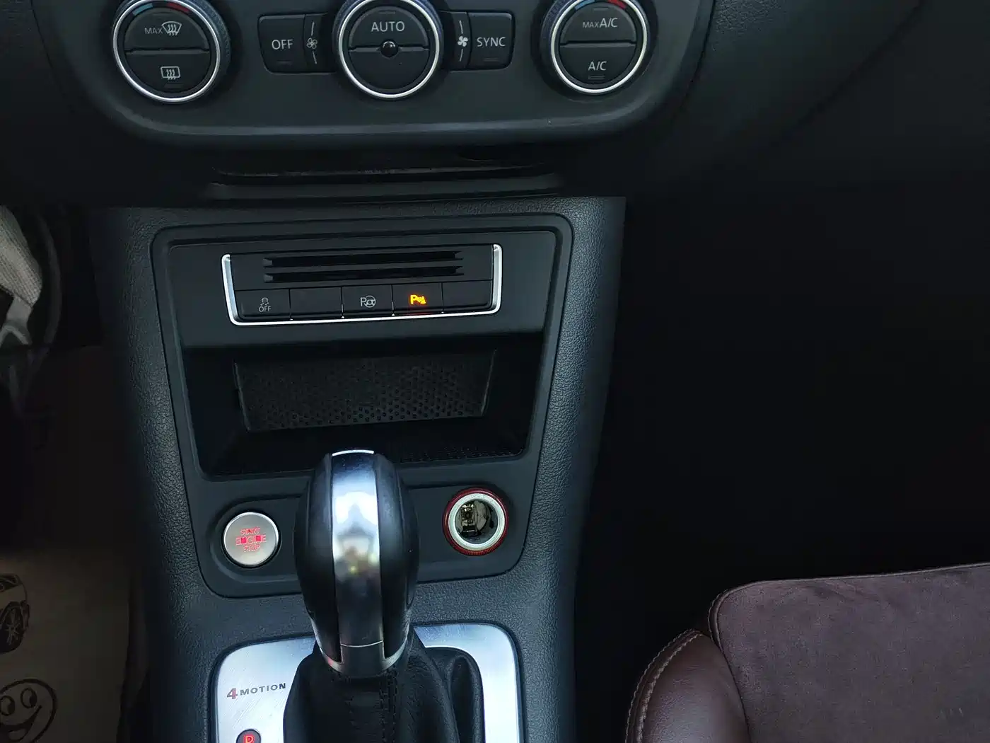 Volkswagen Tiguan 2013 2.0TSI Automatic AWD Flagship Edition фото 8