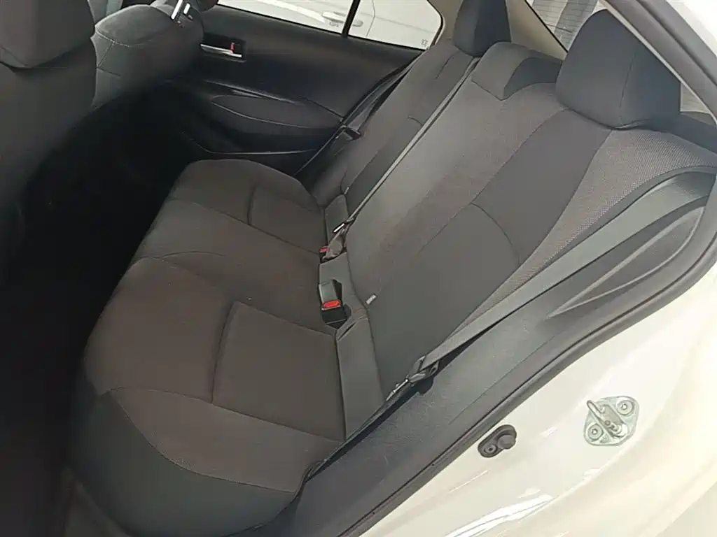 Toyota Corolla 2019 1.2T S-CVT GL-i Elite Edition фото 17