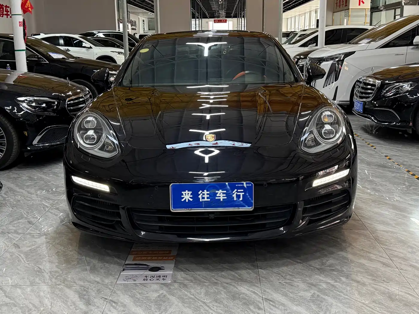 Porsche Panamera 2014 Panamera 3.0T фото 2