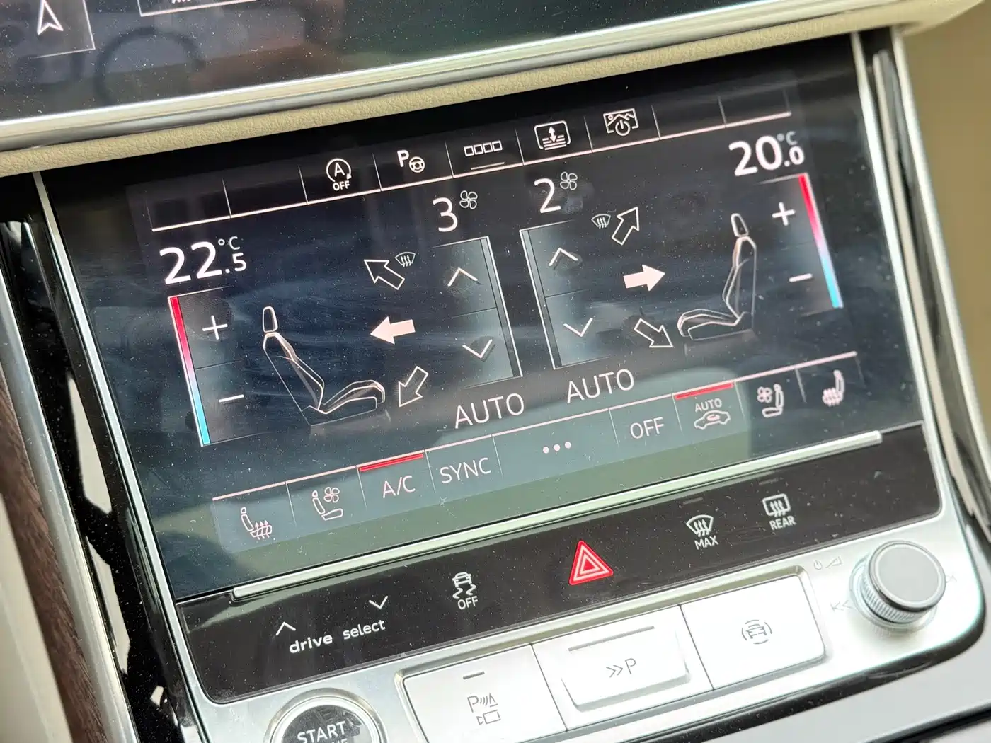 Фото 20 - Audi A8