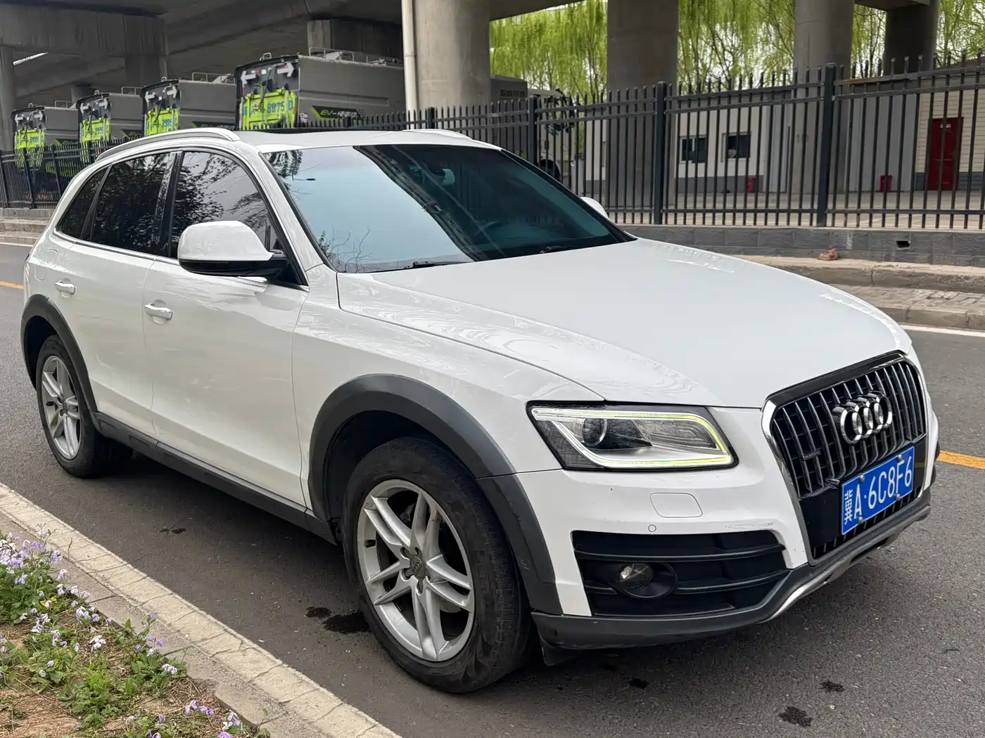 AUDI Q5