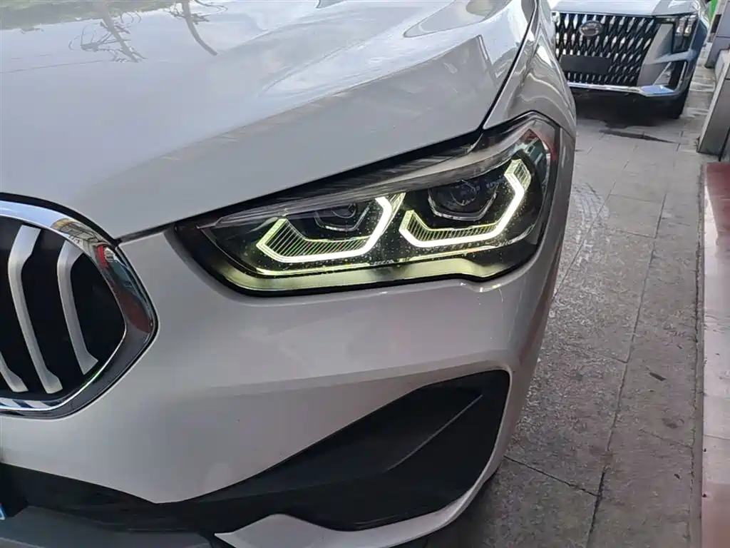 BMW X1 2022 sDrive25Li Leading фото 24