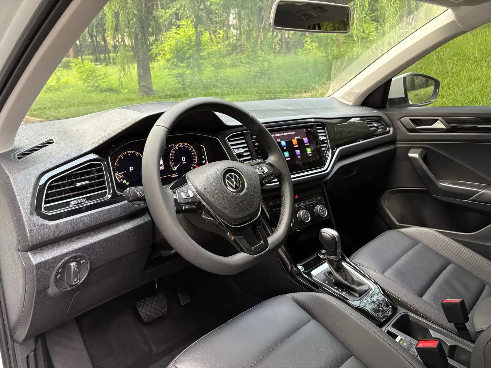 Фото 4 - Volkswagen T-ROC