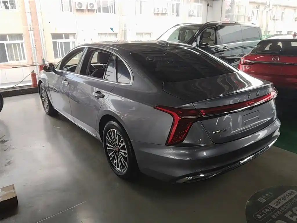 Hongqi H5 2023 2.0T Auto Smart Connect Flag Enjoy фото 5