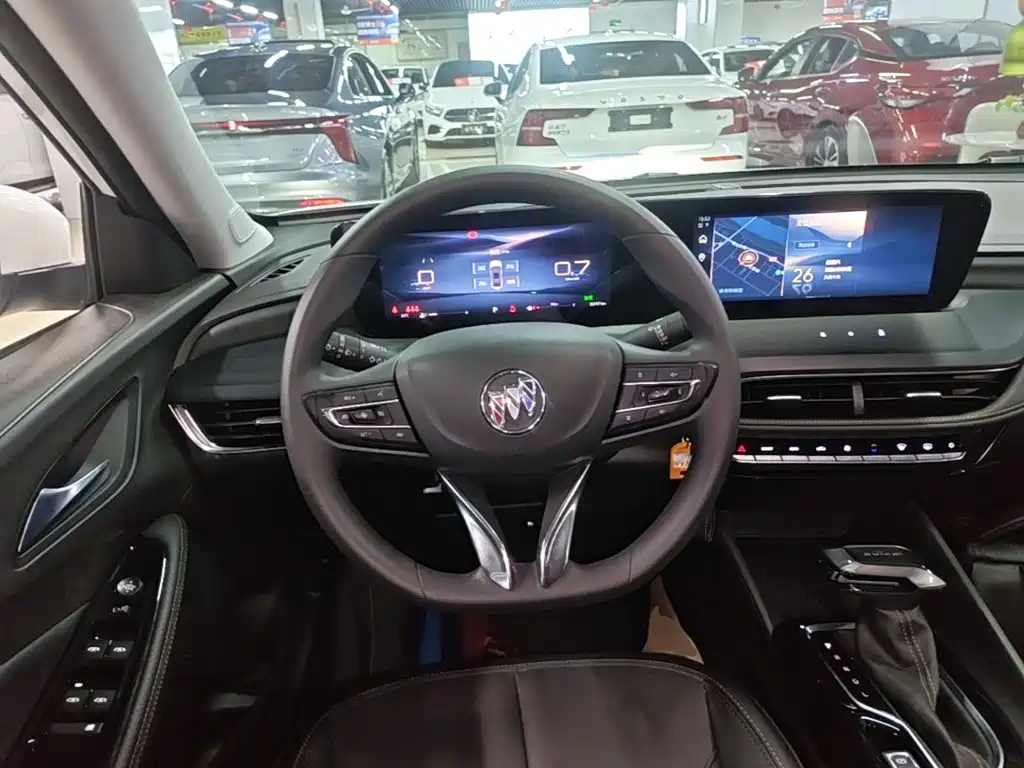 Photo 11 - Buick Verano