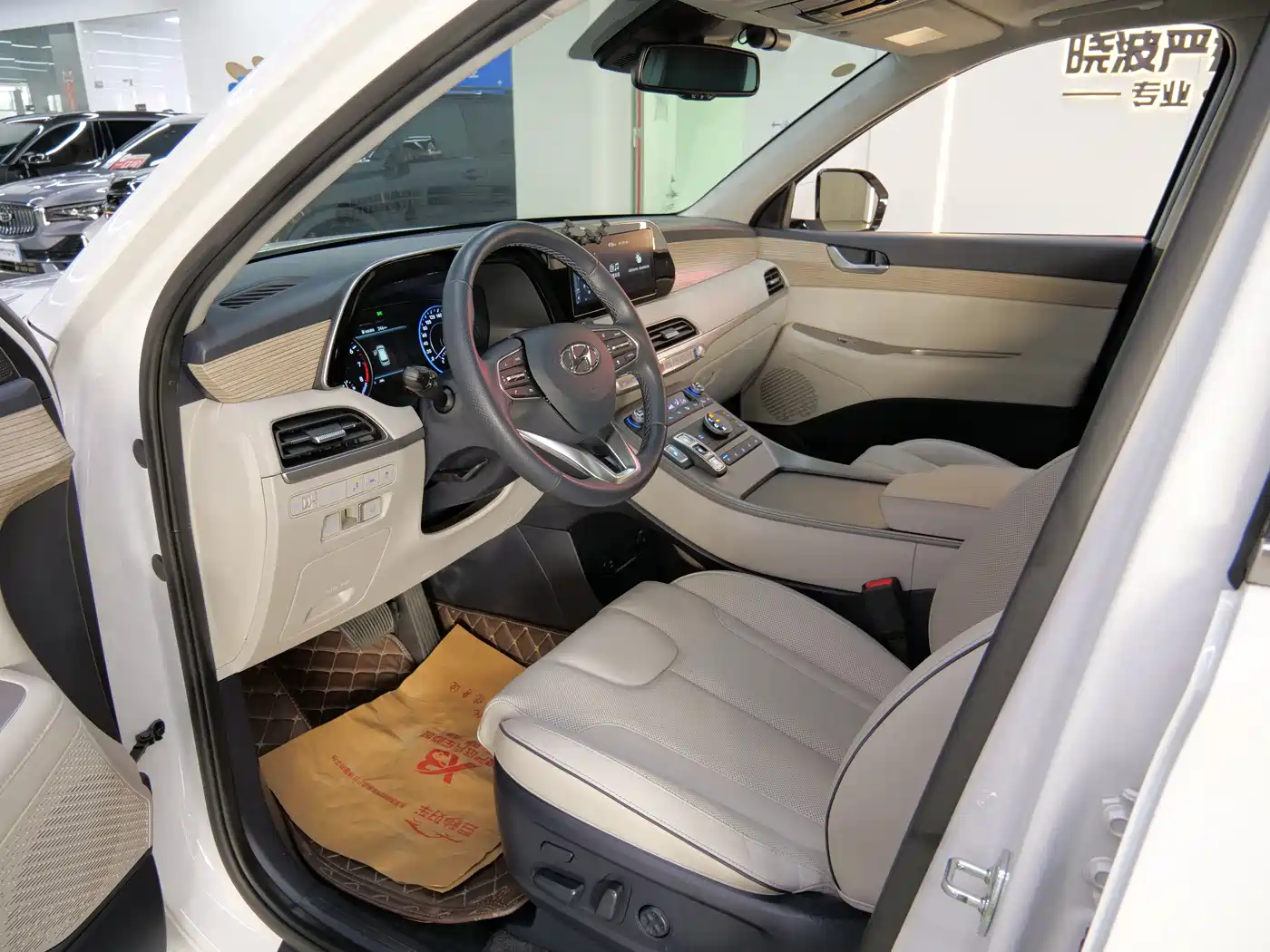 Hyundai Palisade 2021 3.5L Automatic 4WD GLS фото 12