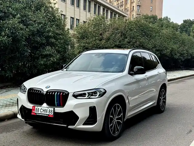 BMW X3 xDrive30i, Лидер, M Чёрный пакет