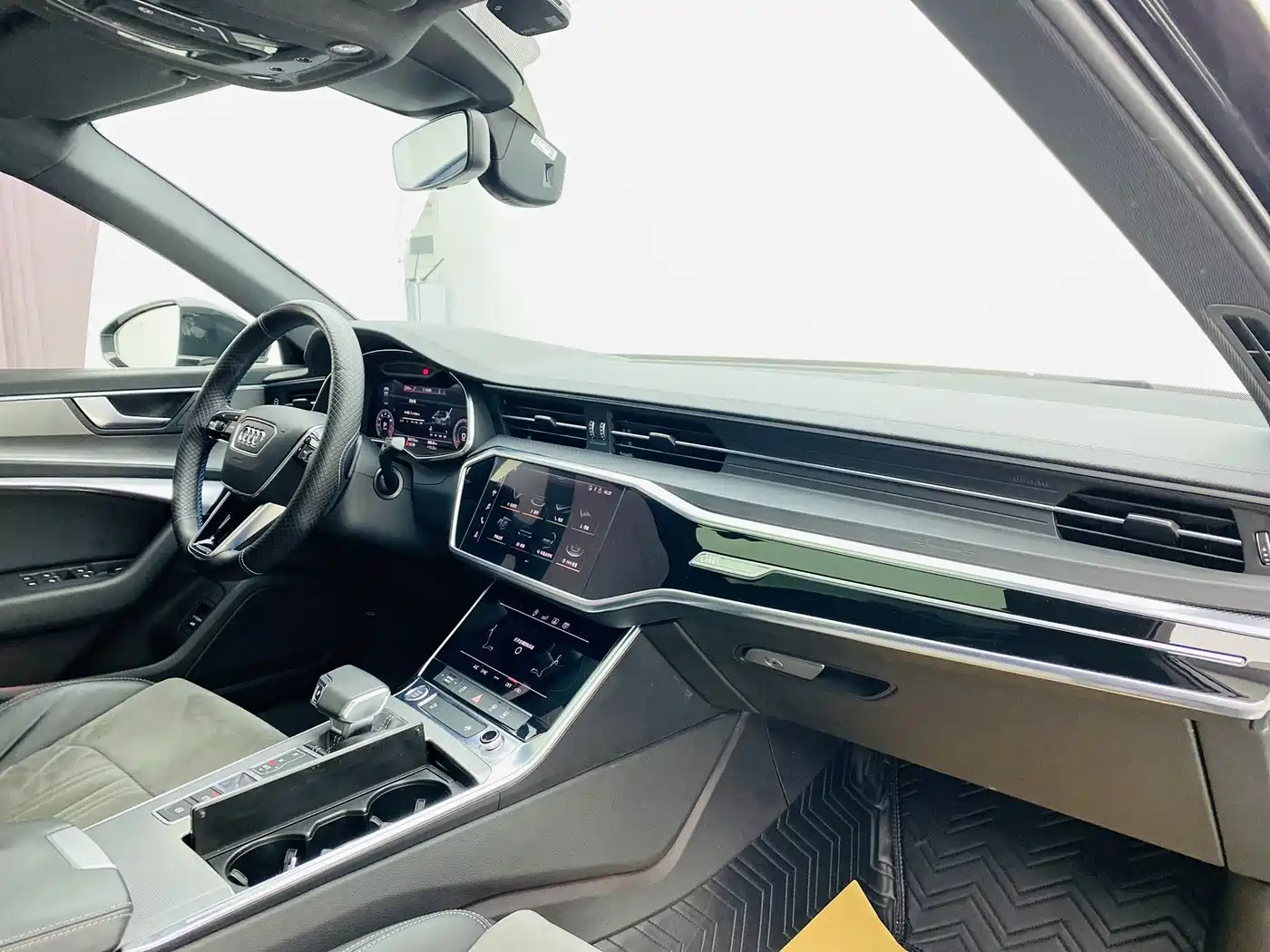 Audi A6L 2020 45 TFSI Premium Dynamic фото 12