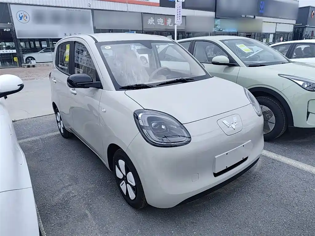 Wuling Motors Hongguang MINIEV 2026 2025 4-Door Advanced