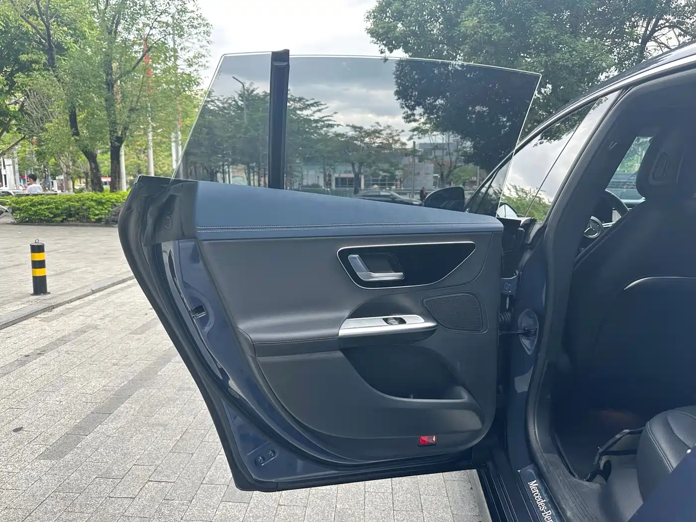 Mercedes-Benz EQE 2022 350 Luxury Edition фото 10