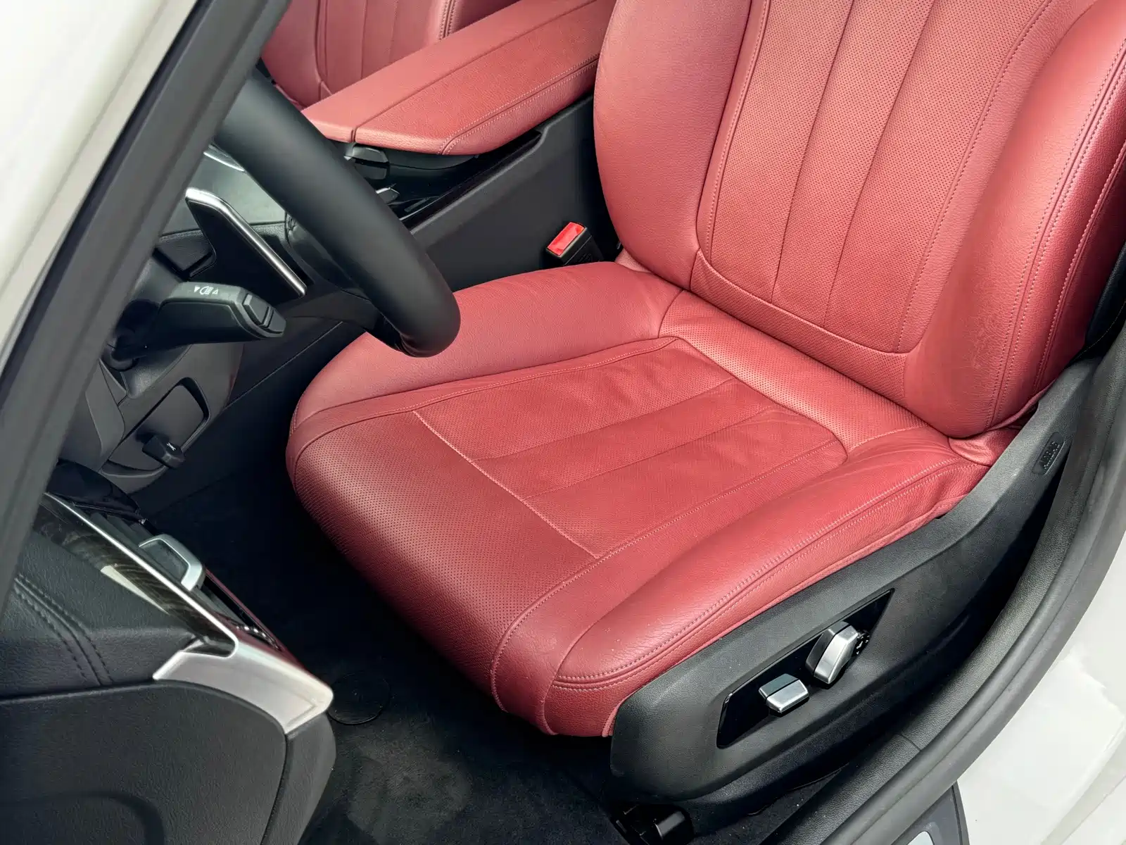 صورة 7 - BMW 5 Series