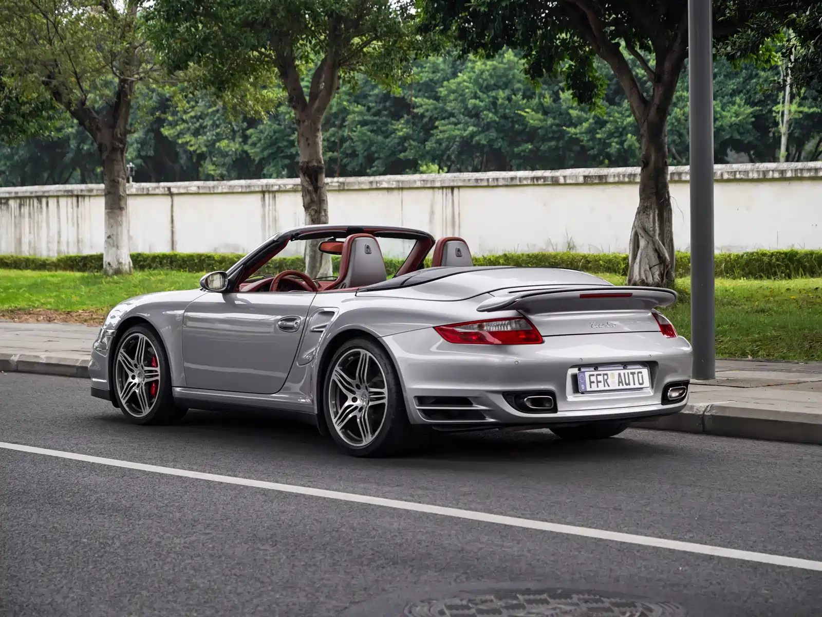 Фото 3 - Porsche 911