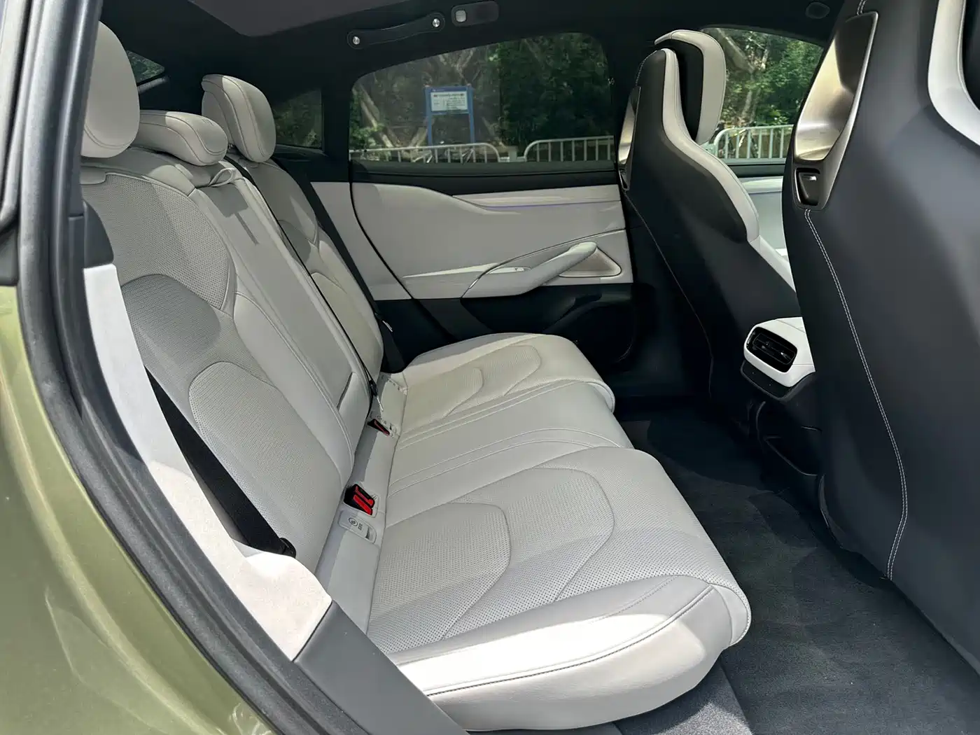 Xiaomi Auto Xiaomi SU7 2024 AWD Extended Range Advanced Smart Driving Max Edition фото 7