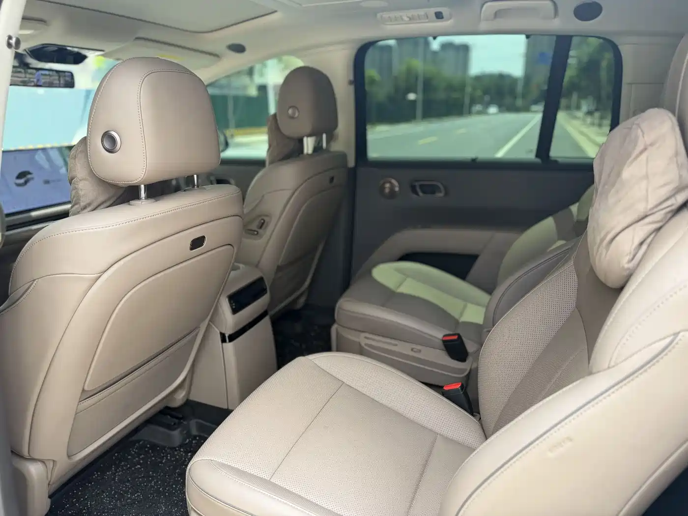 Li Auto Li i8 2025 Standard Edition фото 4