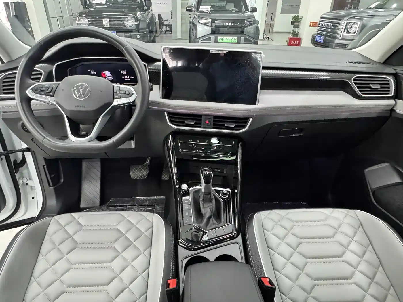 Volkswagen Tayron 2024 330TSI 2WD Luxury Plus Advanced фото 6