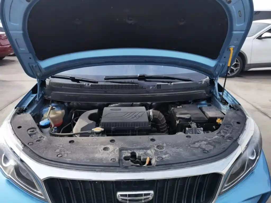 Фото 20 - Geely Vision X3