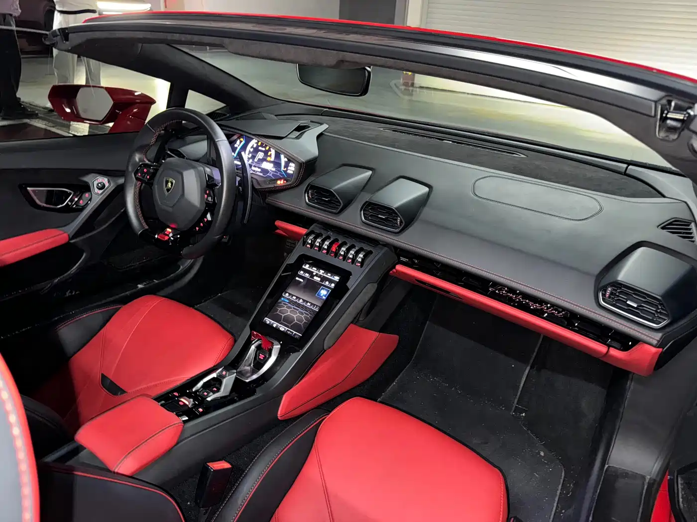 LAMBORGHINI HURACÁN