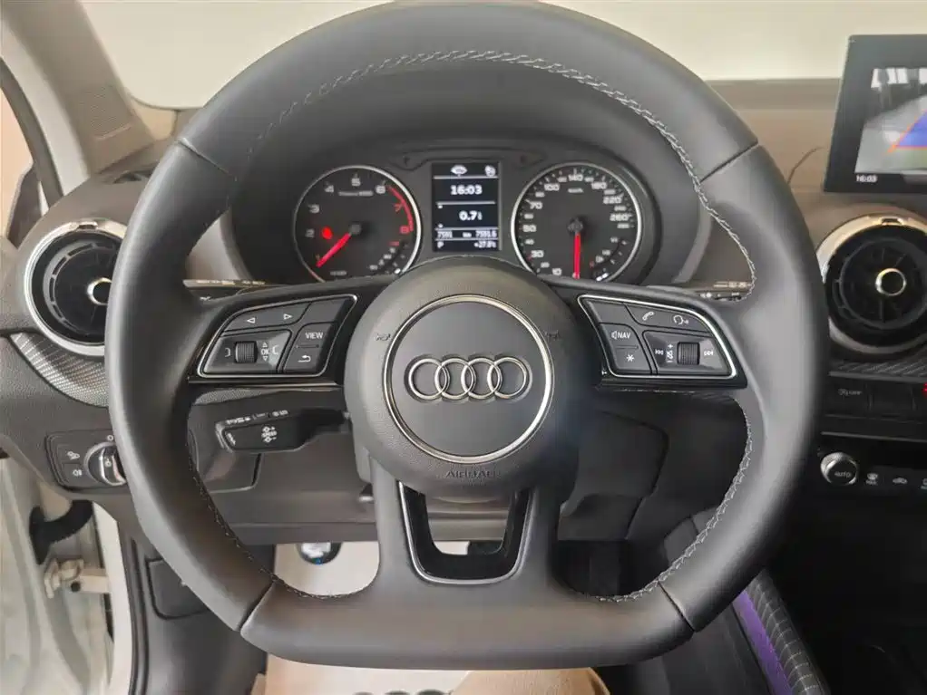 Audi Q2L 2024 Facelift 35TFSI Fashion Dynamic фото 4