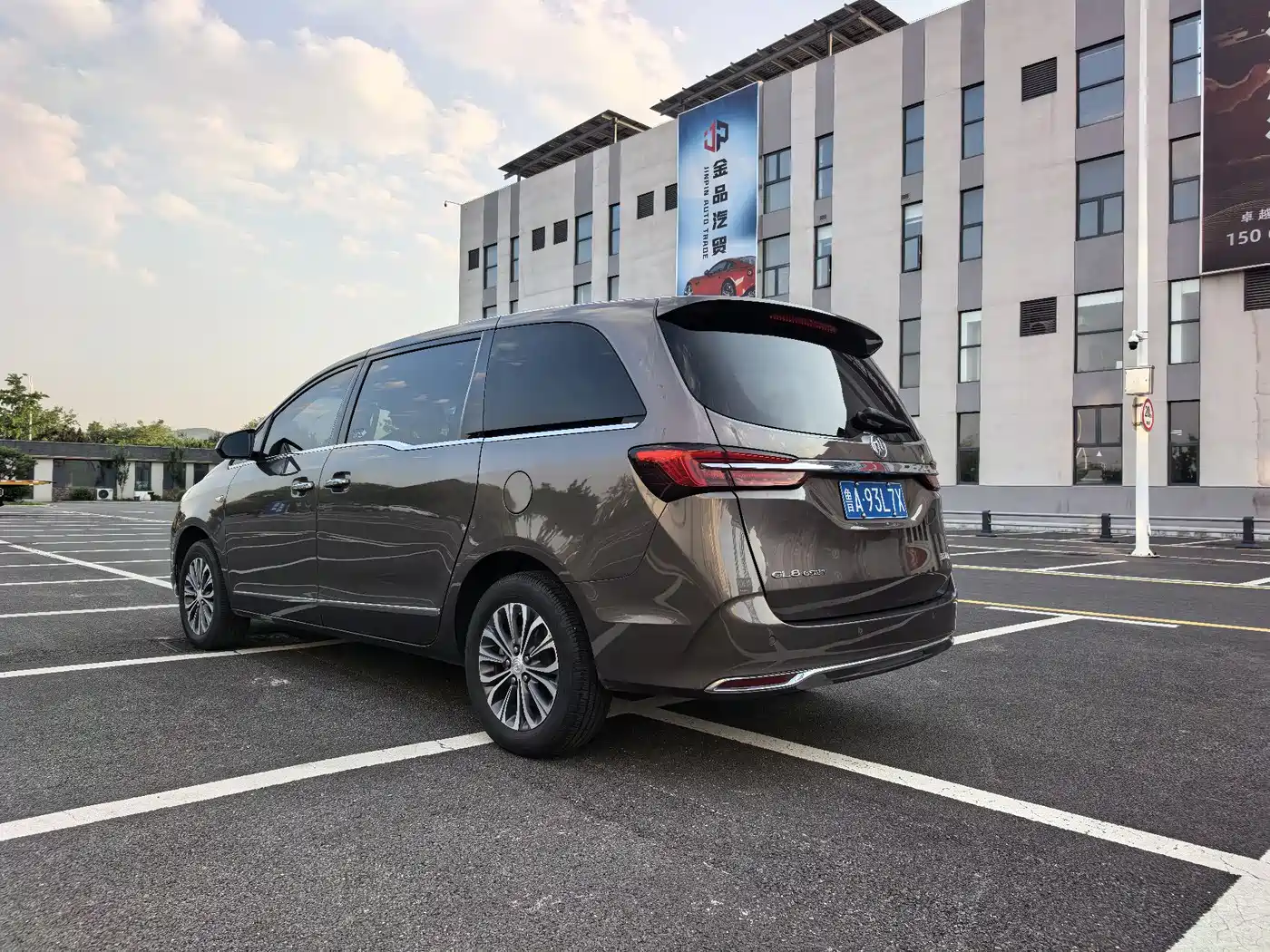 BUICK GL8