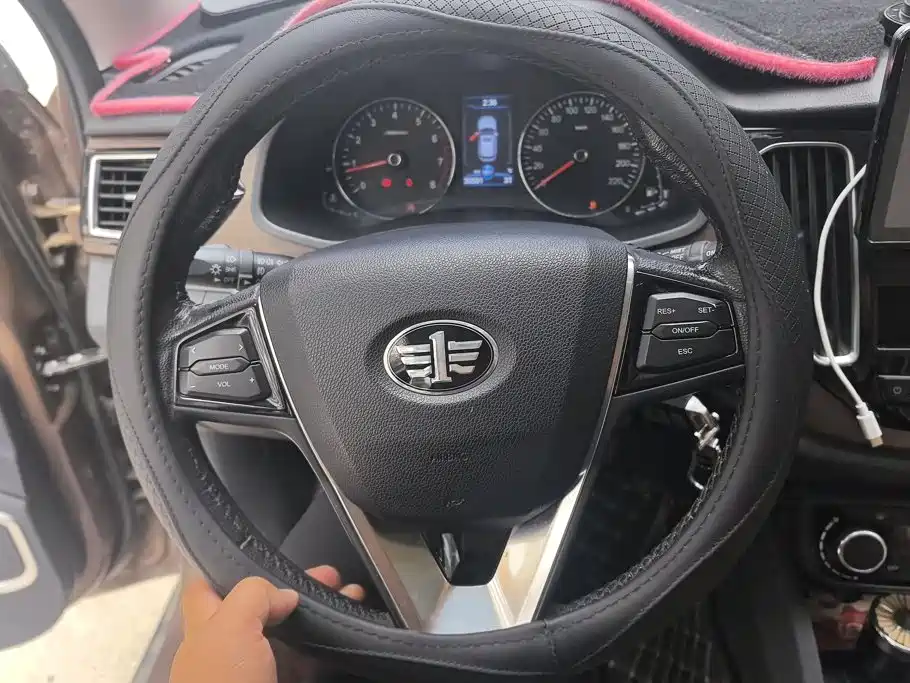 FAW Senya R7 2016 2016 1.6L Manual Intelligent