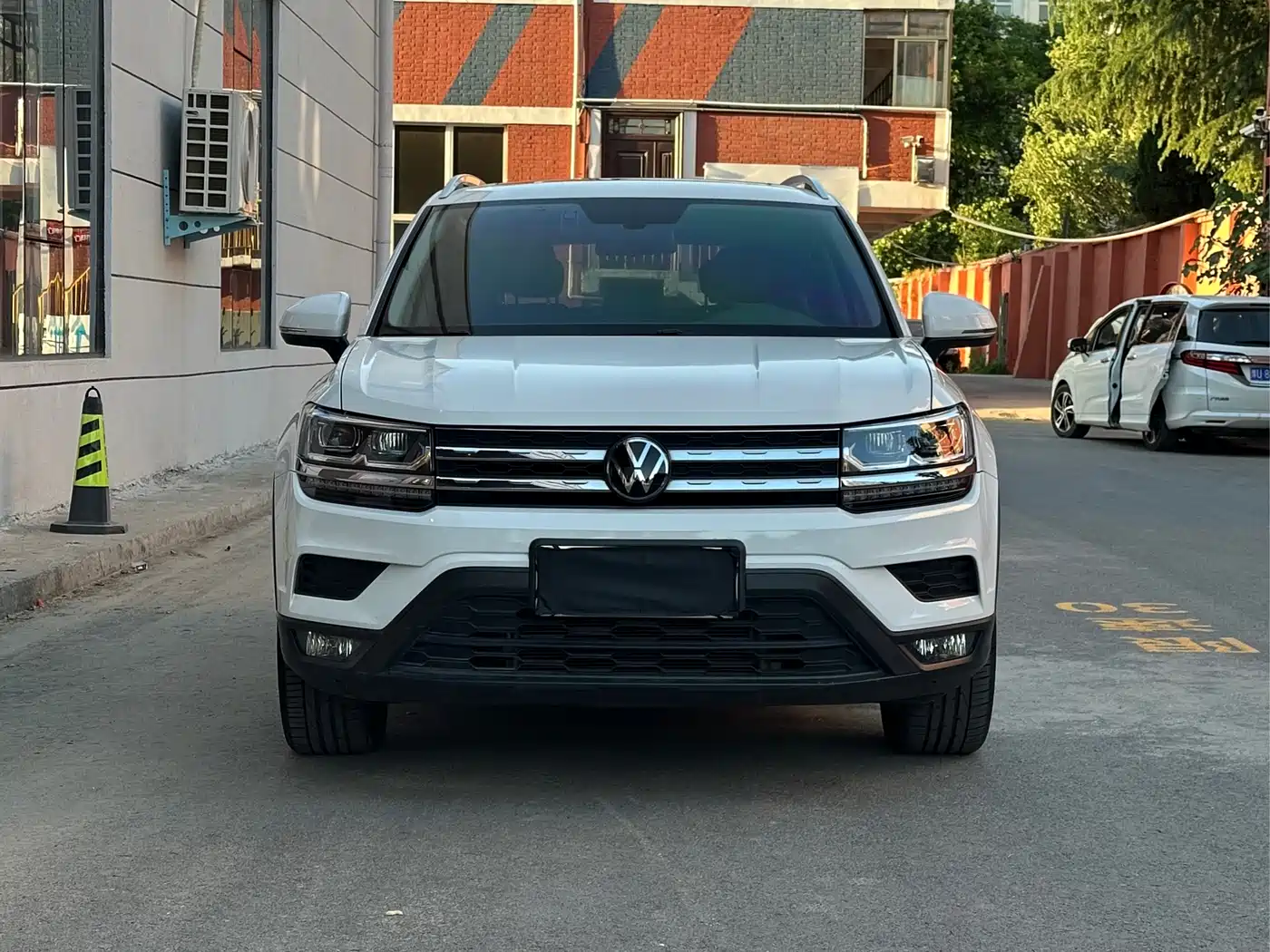 Volkswagen Tharu 2022 280TSI FWD Luxury Edition фото 2