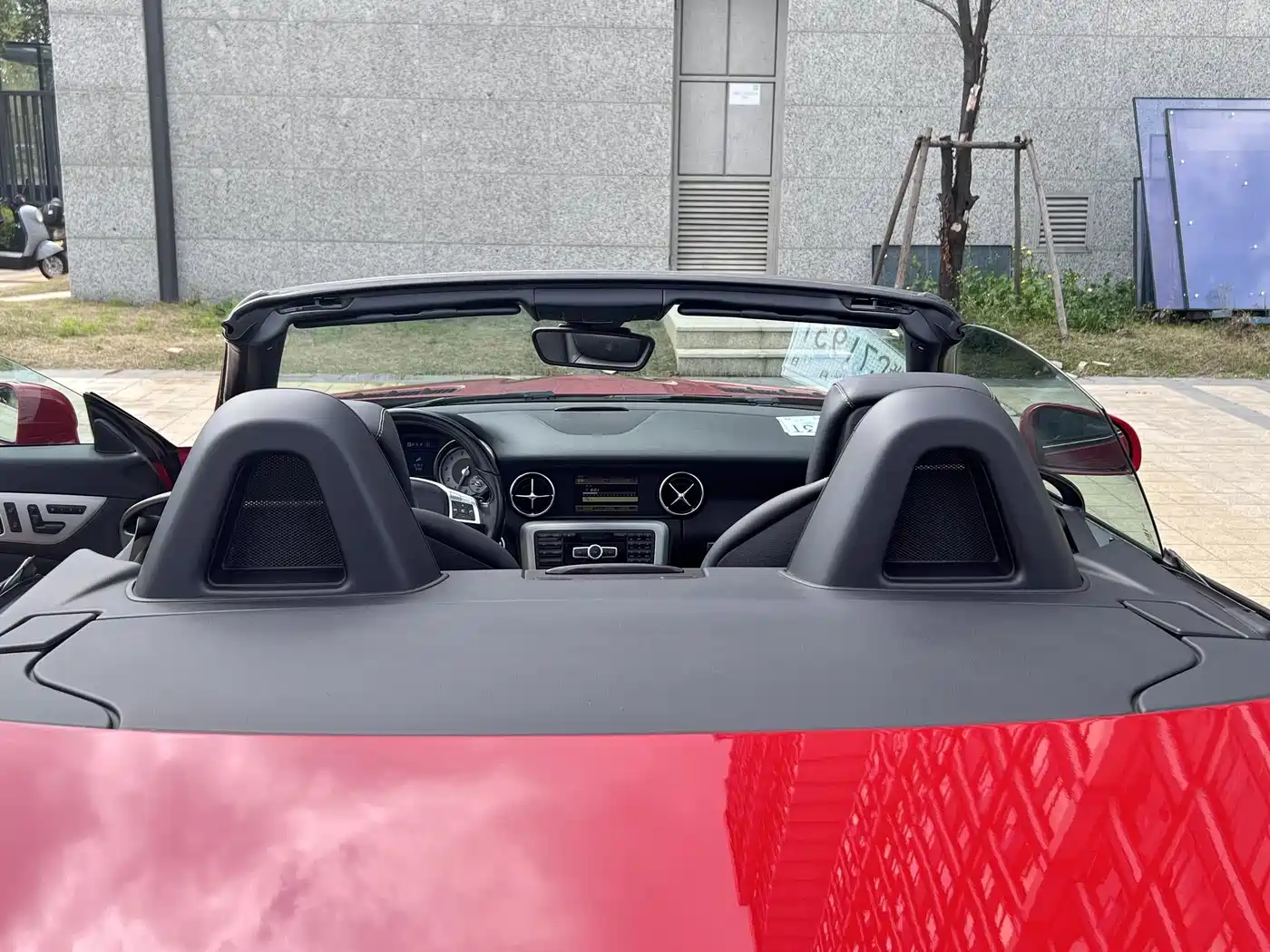 Mercedes-Benz SLK-Class 2015 SLK 200 Carbon Fiber Limited Edition фото 10