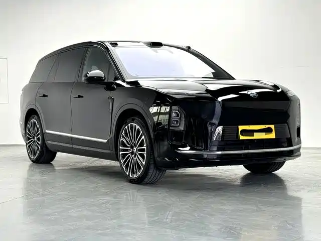 Фото 3 - NIO ES8