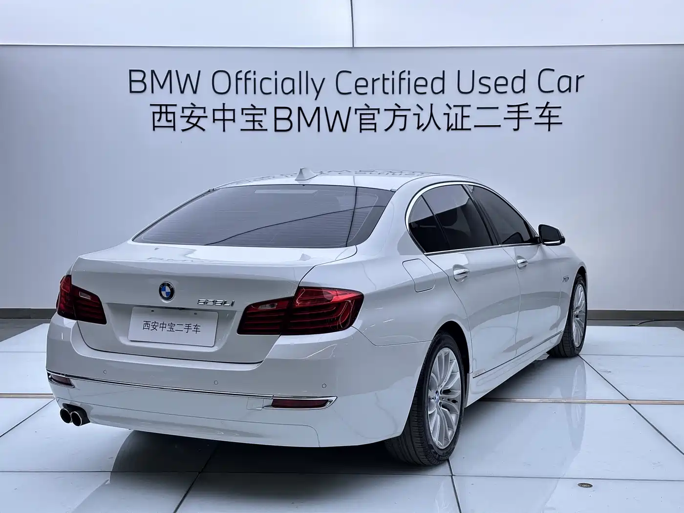 BMW 5 Series 2014 525Li Luxury Design Package фото 5