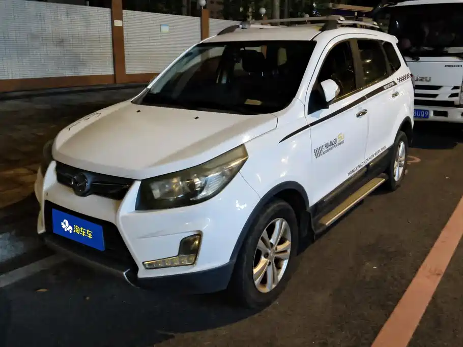 BAIC Huansu S3 2015 2014 1.5L Luxury (China IV)