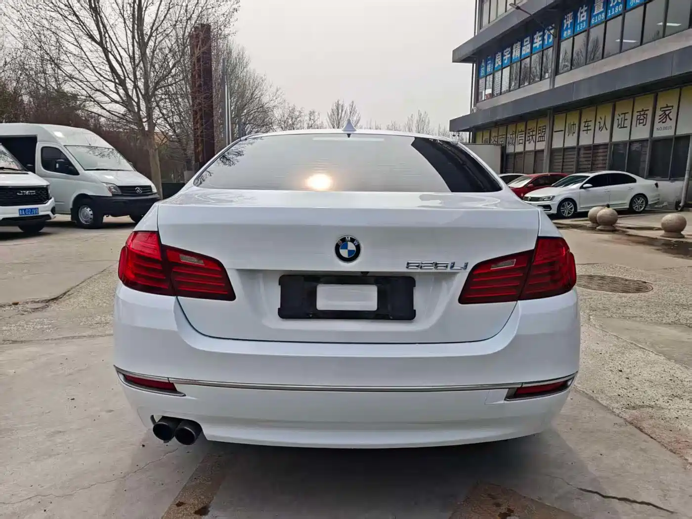 BMW 5 Series 2014 525Li Luxury Design Package фото 4