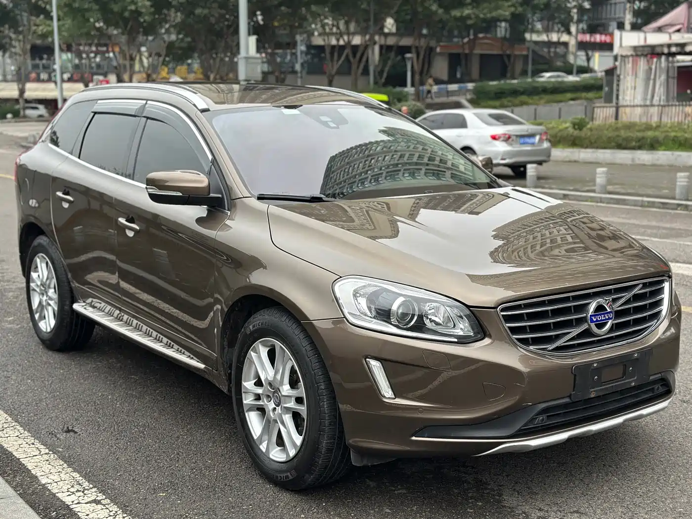 Фото 2 - Volvo XC60
