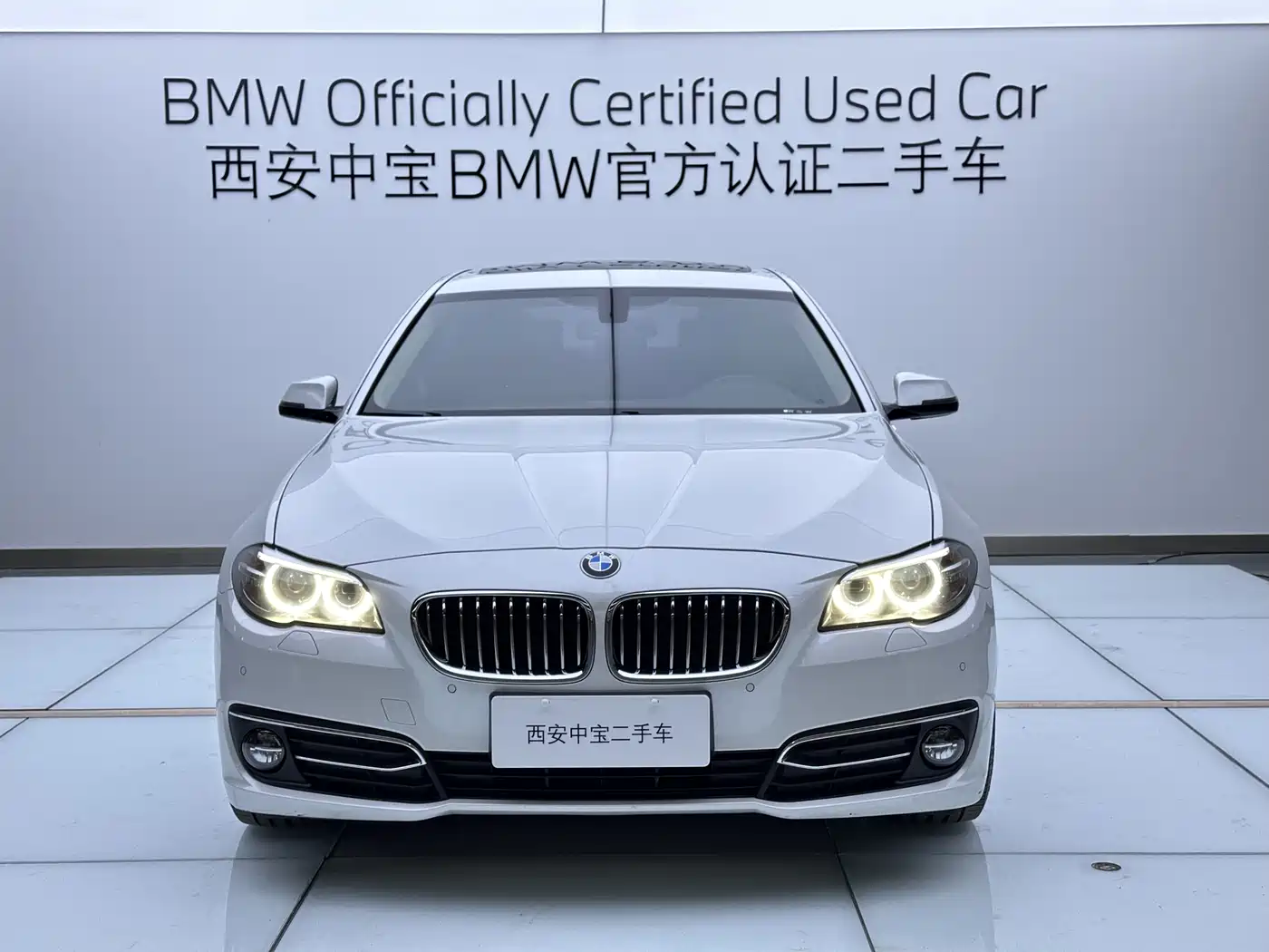 BMW 5 Series 2014 525Li Luxury Design Package фото 2