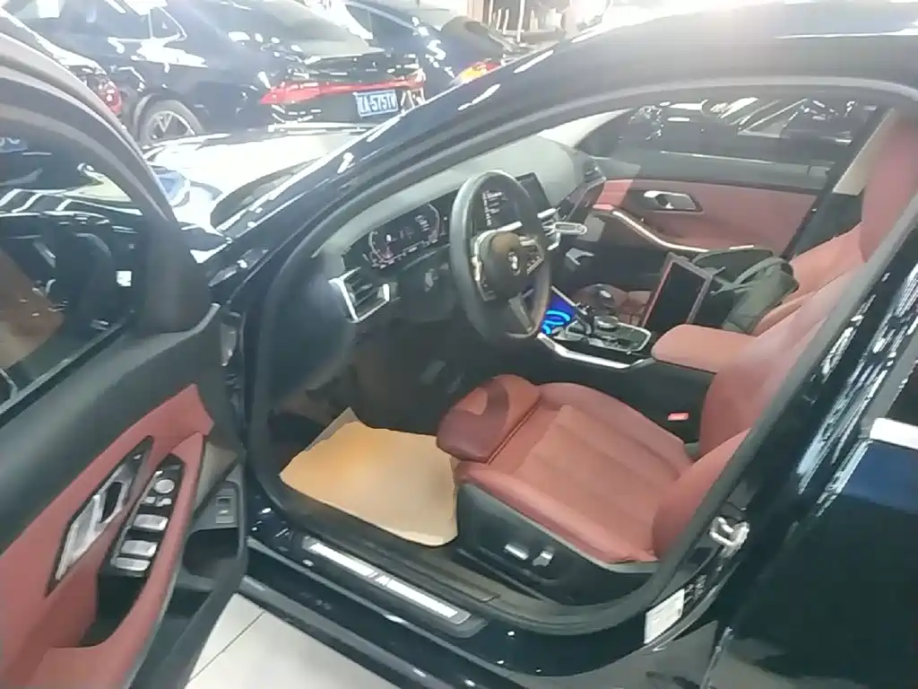 BMW 3-SERIES