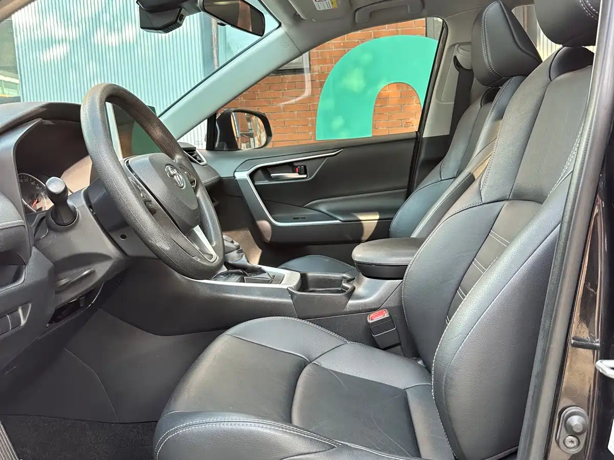 Toyota Wildlander 2020 2020 2.0L CVT 2WD Luxury Edition