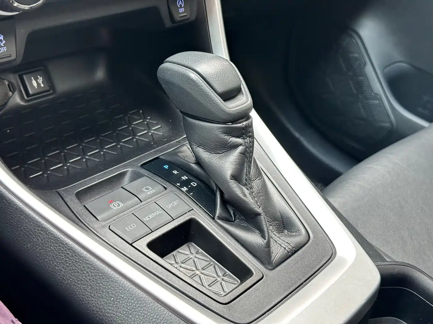 Toyota Wildlander 2020 2020 2.0L CVT 2WD Luxury Edition